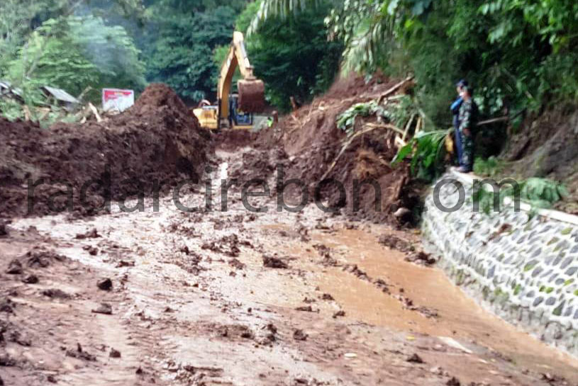 Cikijing-Kuningan Masih Ditutup, Khawatir Kembali Terjadi Longsor