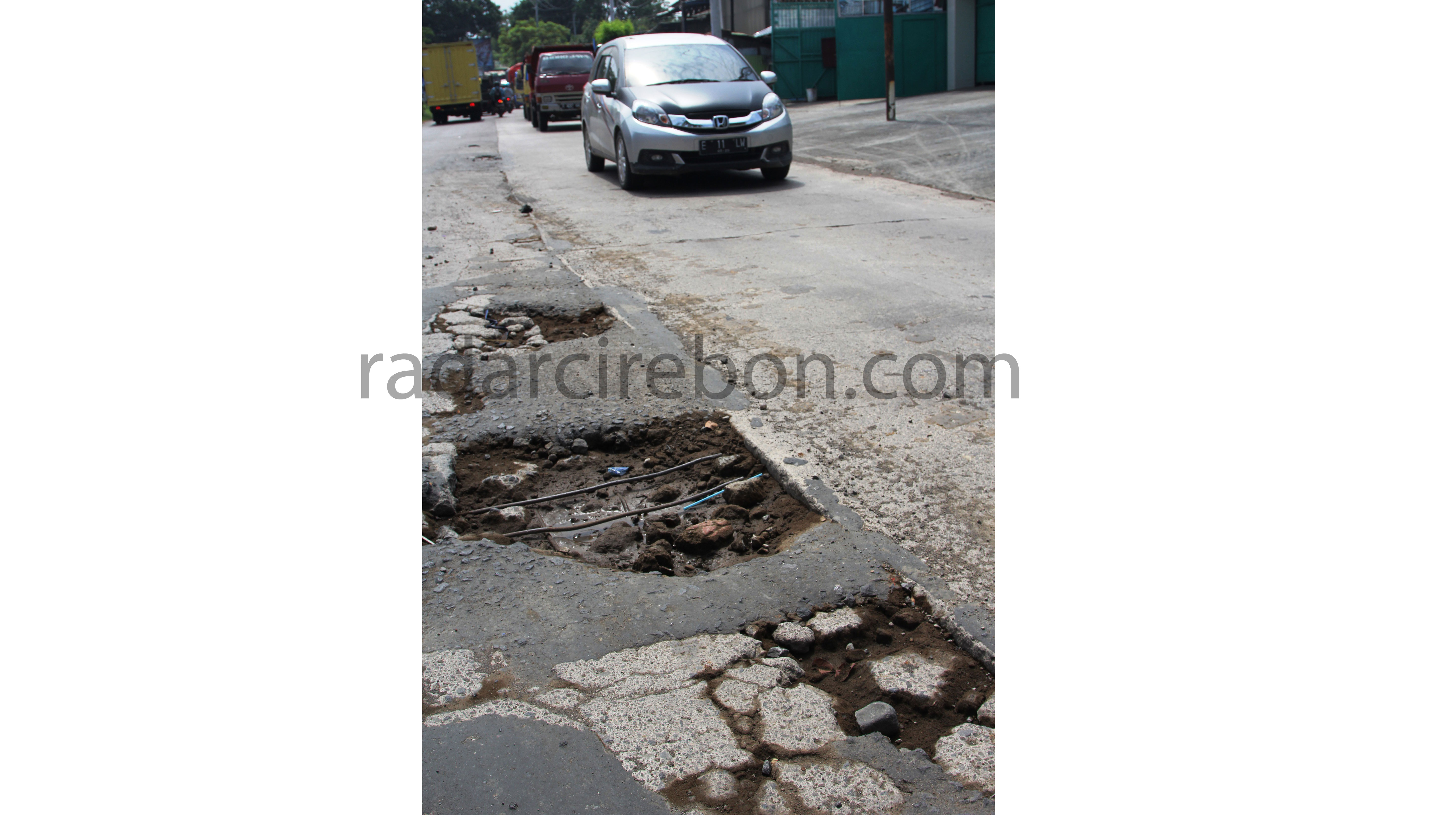 Kerusakan Jalan Dominan di Wilayah Selatan, Anggaran Rp75 Juta, Termasuk Pemeliharaan Jalan Beton