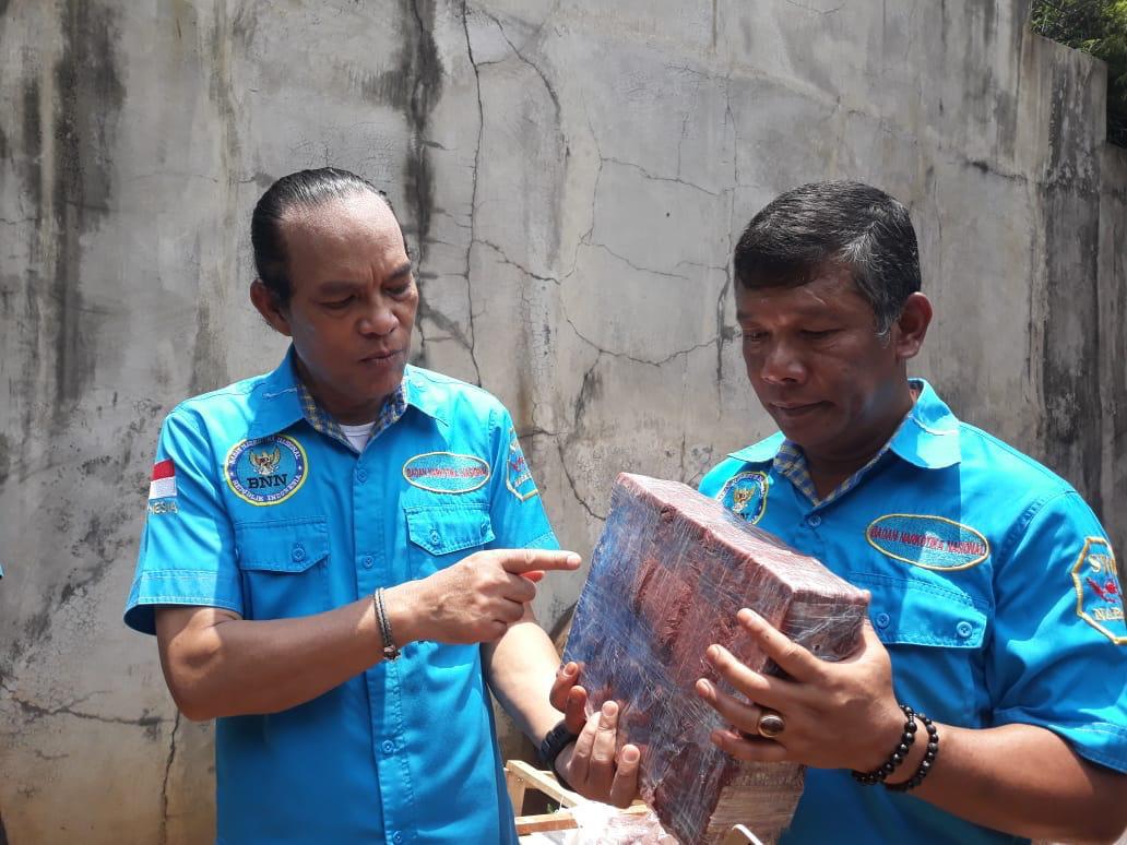 Makin Pintar, Pemasok Samarkan Ganja Satu Ton