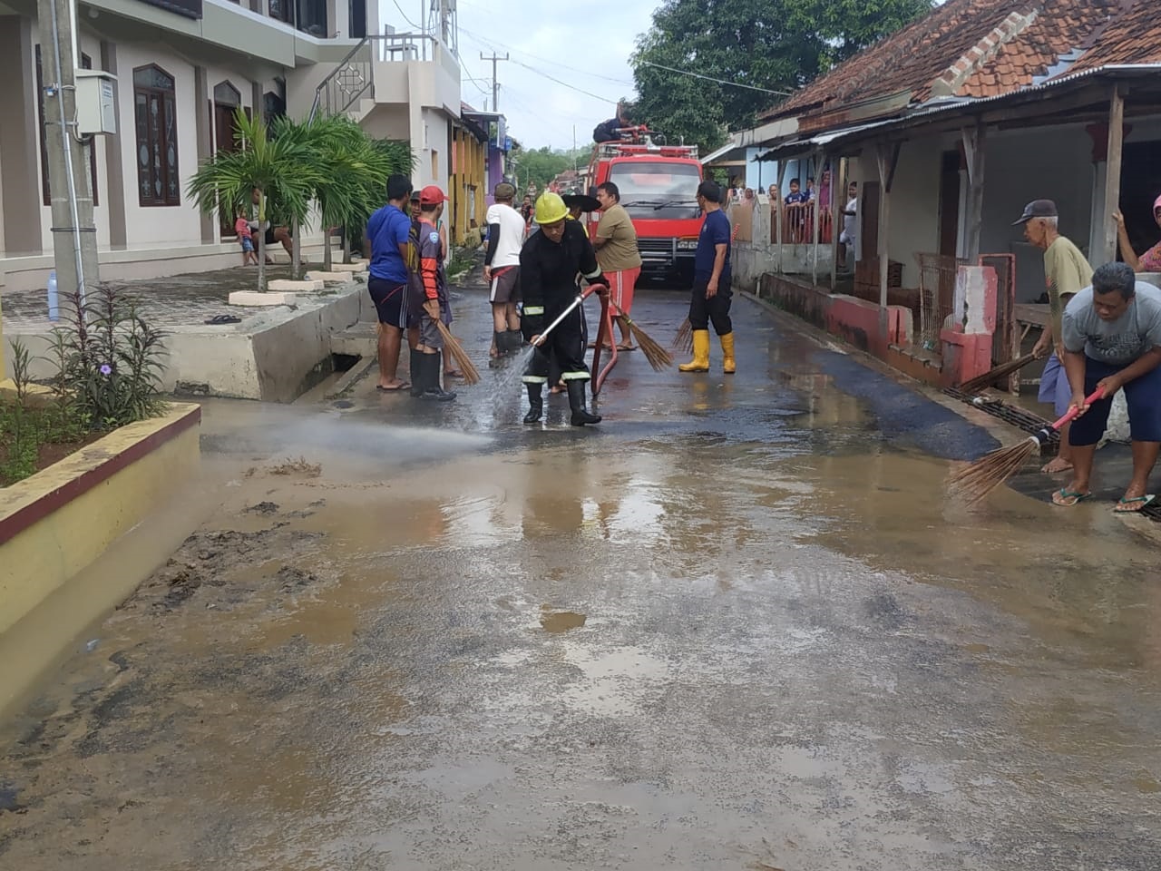 Sungai Cijurai Meluap, Tiga Rumah Jebol