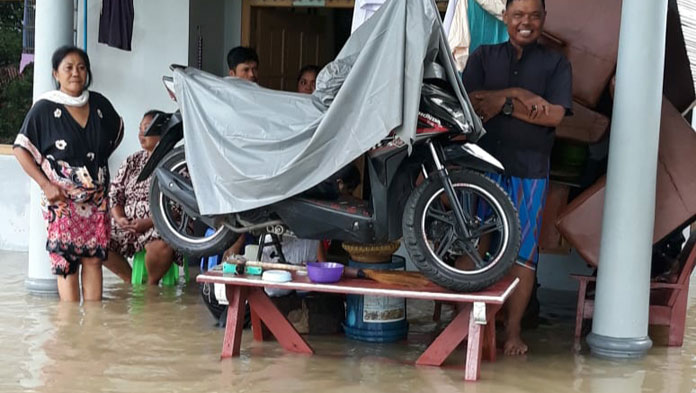 Banjir Indramayu Meluas hingga Kecamatan Patrol dan Sukra
