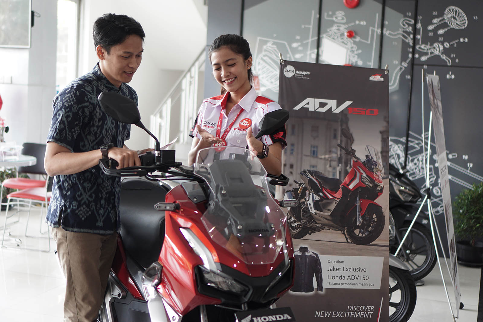 Pembeli Honda PCX atau ADV Dapat Potongan Angsuran