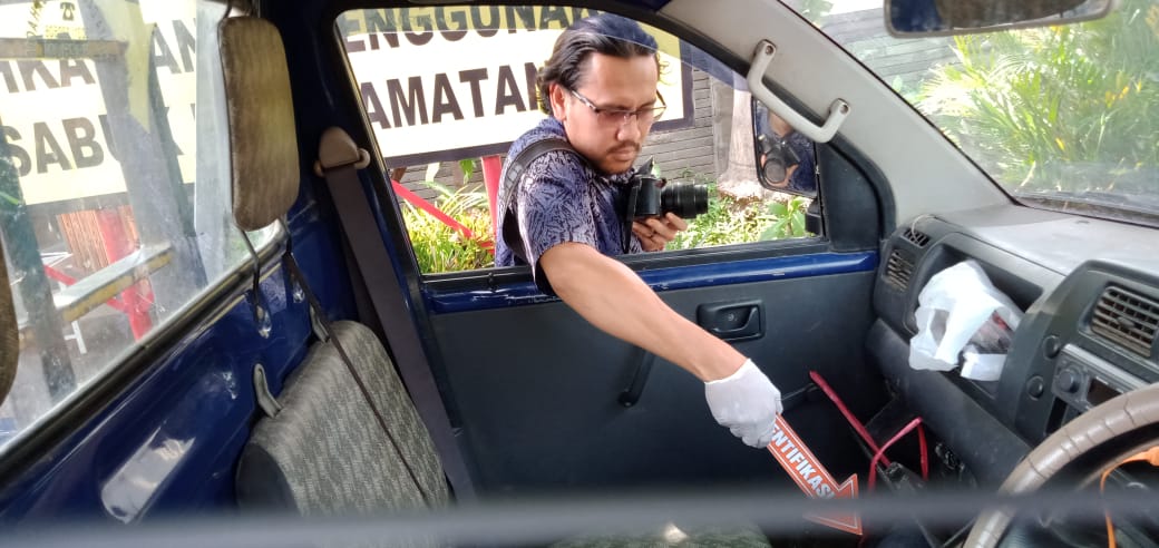 Parkir saat Salat Jumat, Kaca Mobil Dipecah, Uang Rp30 Juta Raib