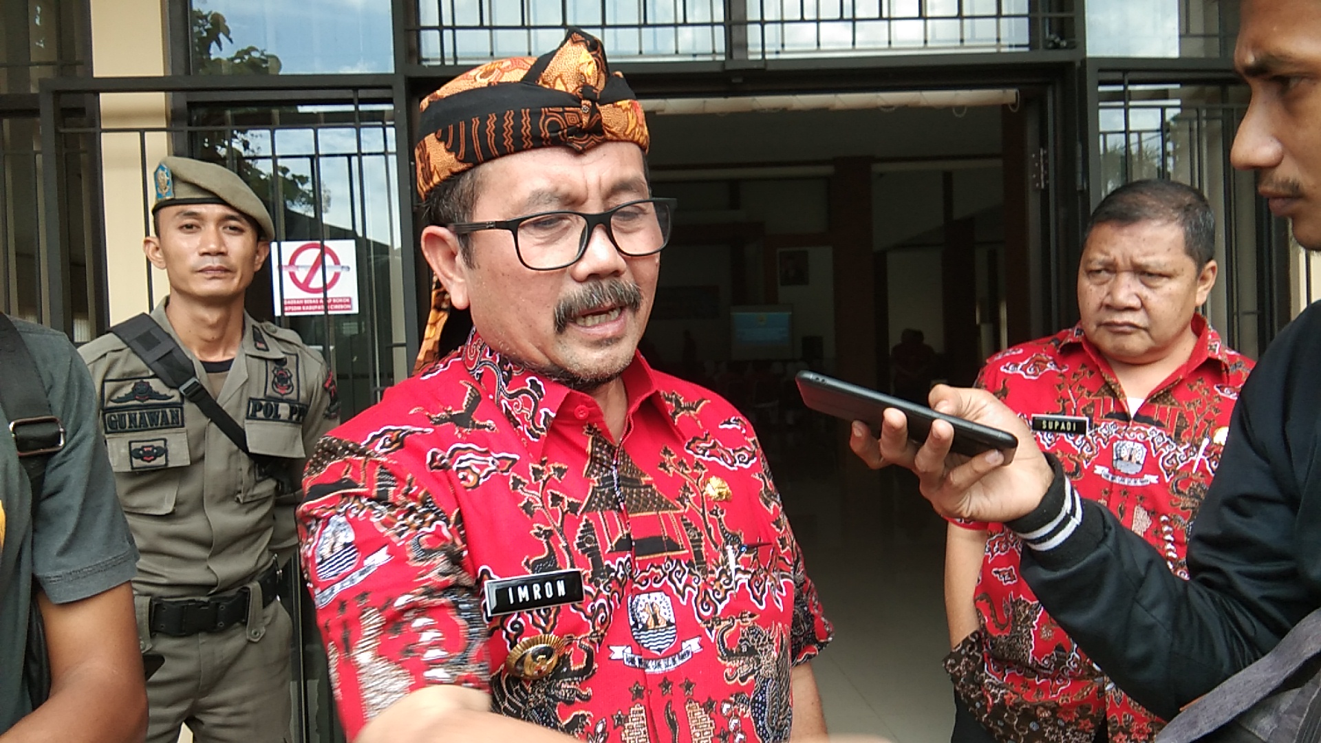 Imron Akui DPP Tunjuk Istri Sunjaya