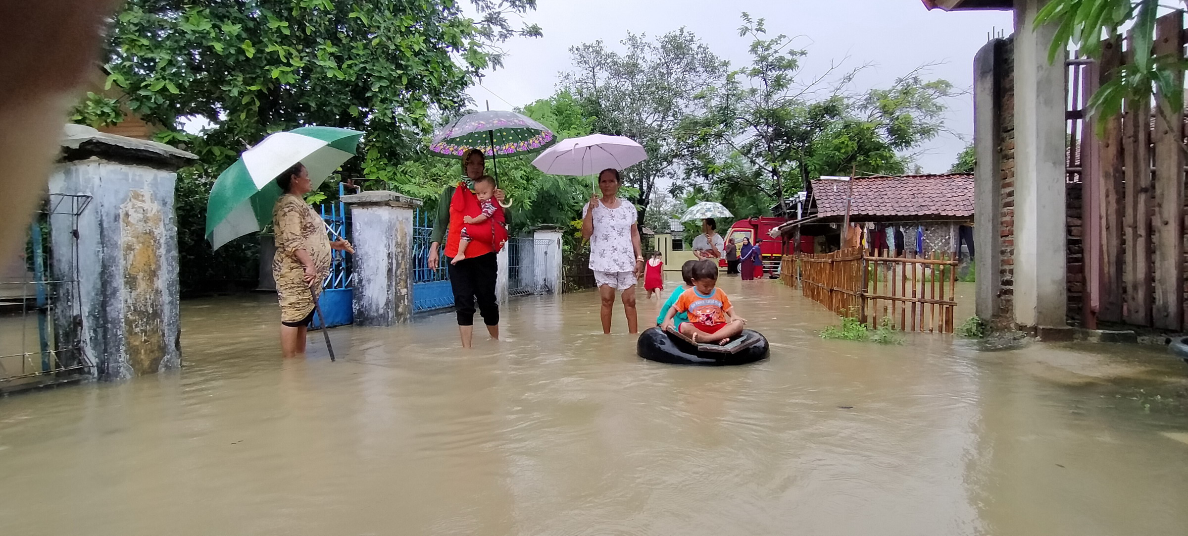 Ribuan Rumah Terendam, Indramayu Dikepung Banjir