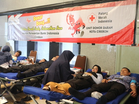 KPw BI Cirebon Kumpulkan 375 Kantong Darah