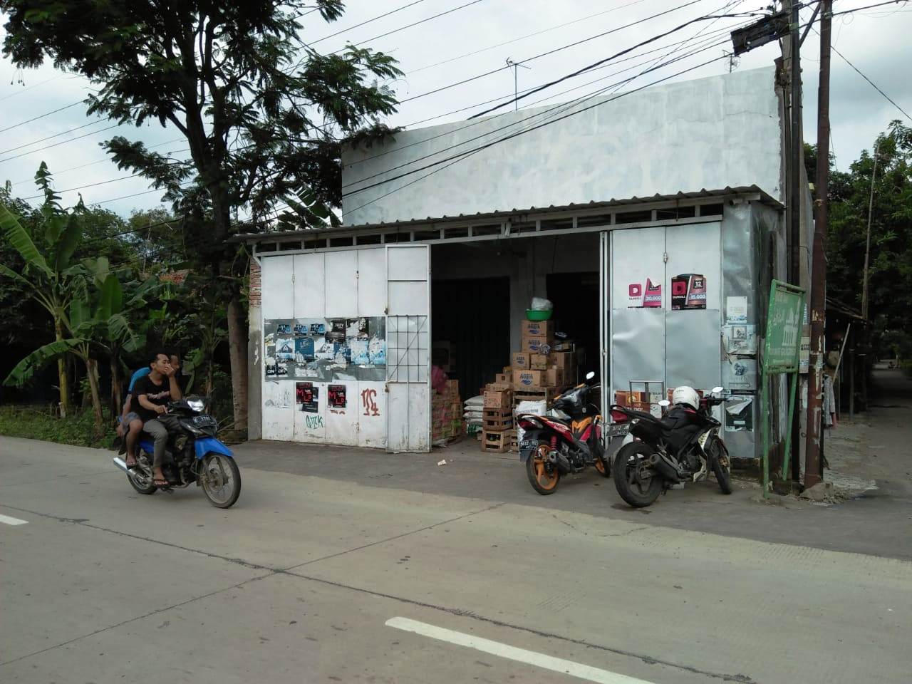 Maling Berpistol Bobol Toko di Ciwaringin