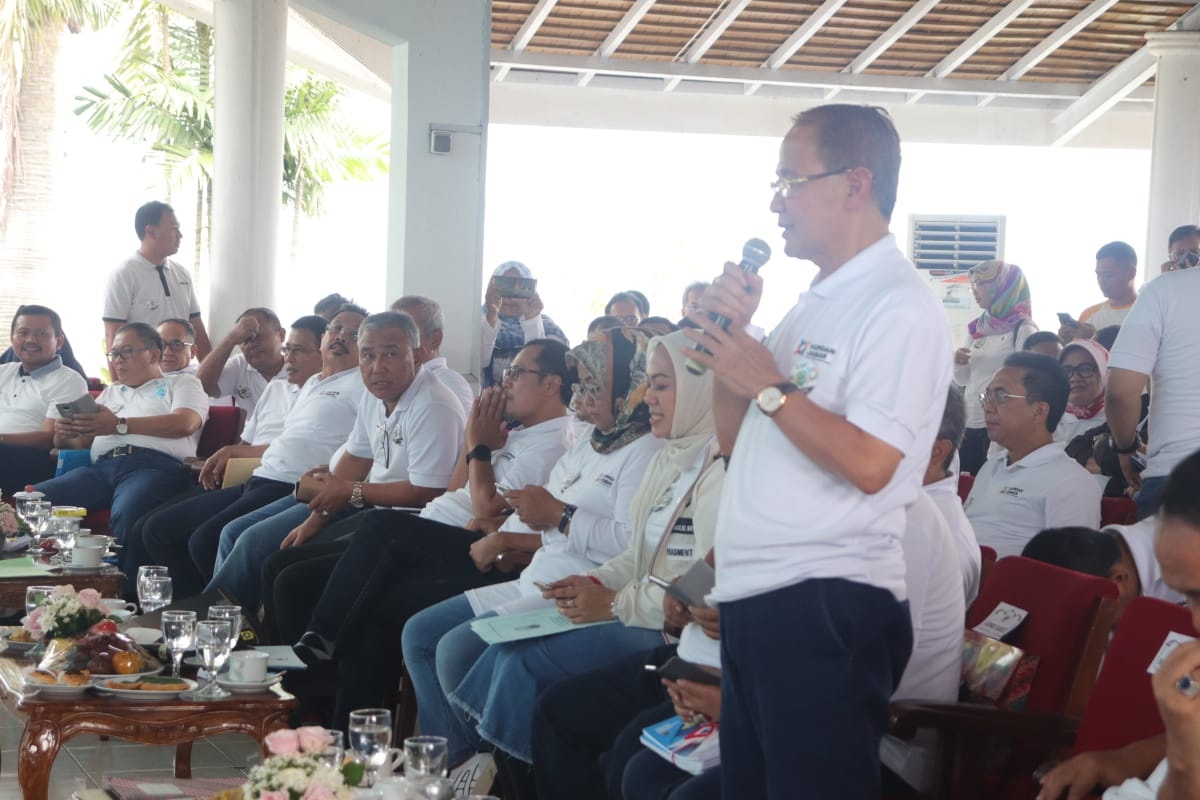 Emil Instruksikan Pemkab Bentuk Tim Lobi