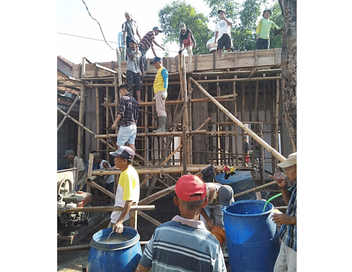 Dimotori Kades, Warga Pagundan Gotong Royong Bangun Musala