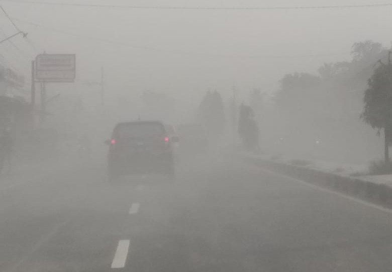 Dampak Letusan Gunung Merapi, Lima Kecamatan di Klaten Hujan Abu