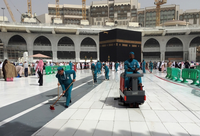 Semua Aktivitas Umrah Dihentikan