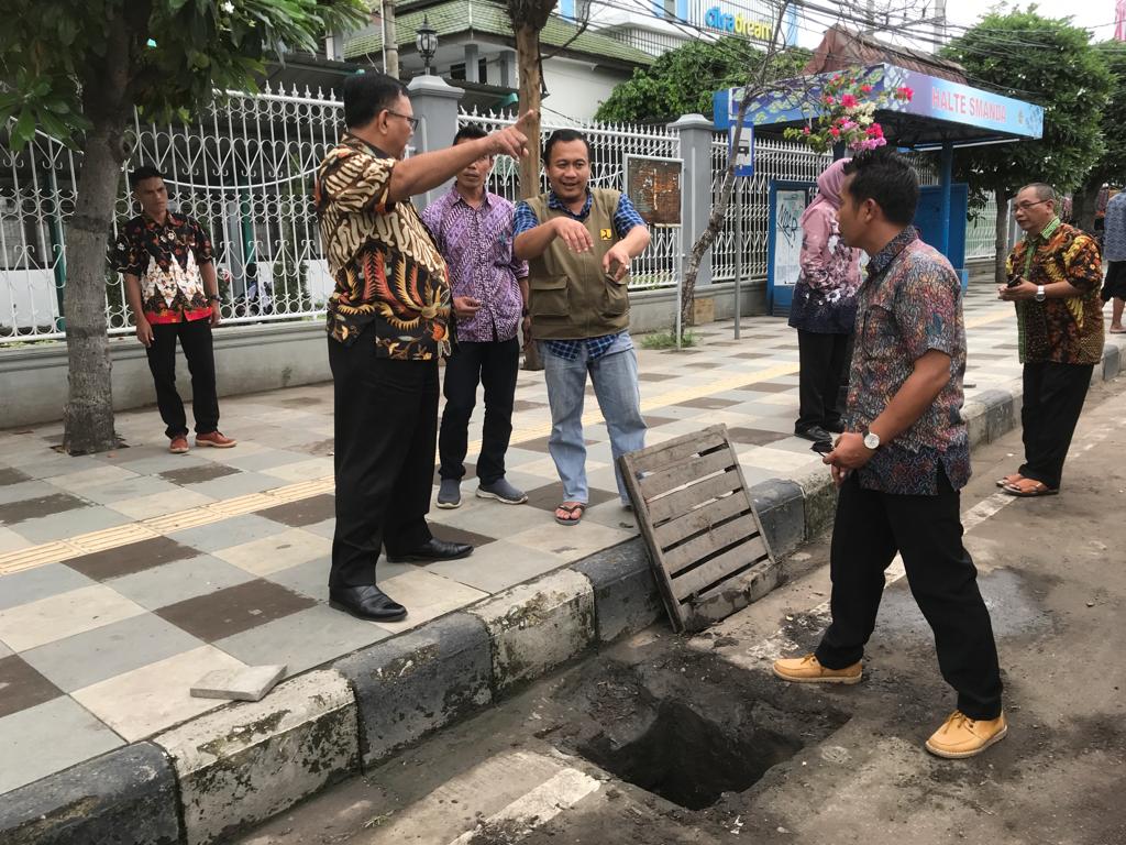 Cari Tahu Penyebab Banjir, Pj Sekda Tinjau Drainase Jl Cipto