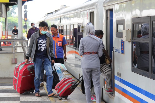 Belasan Ribu Refund, Penumpang KA Anjlok 47 Persen