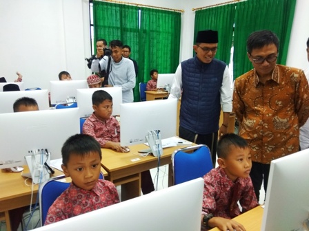 Telkom Indonesia Launching Pesantren Go Digital