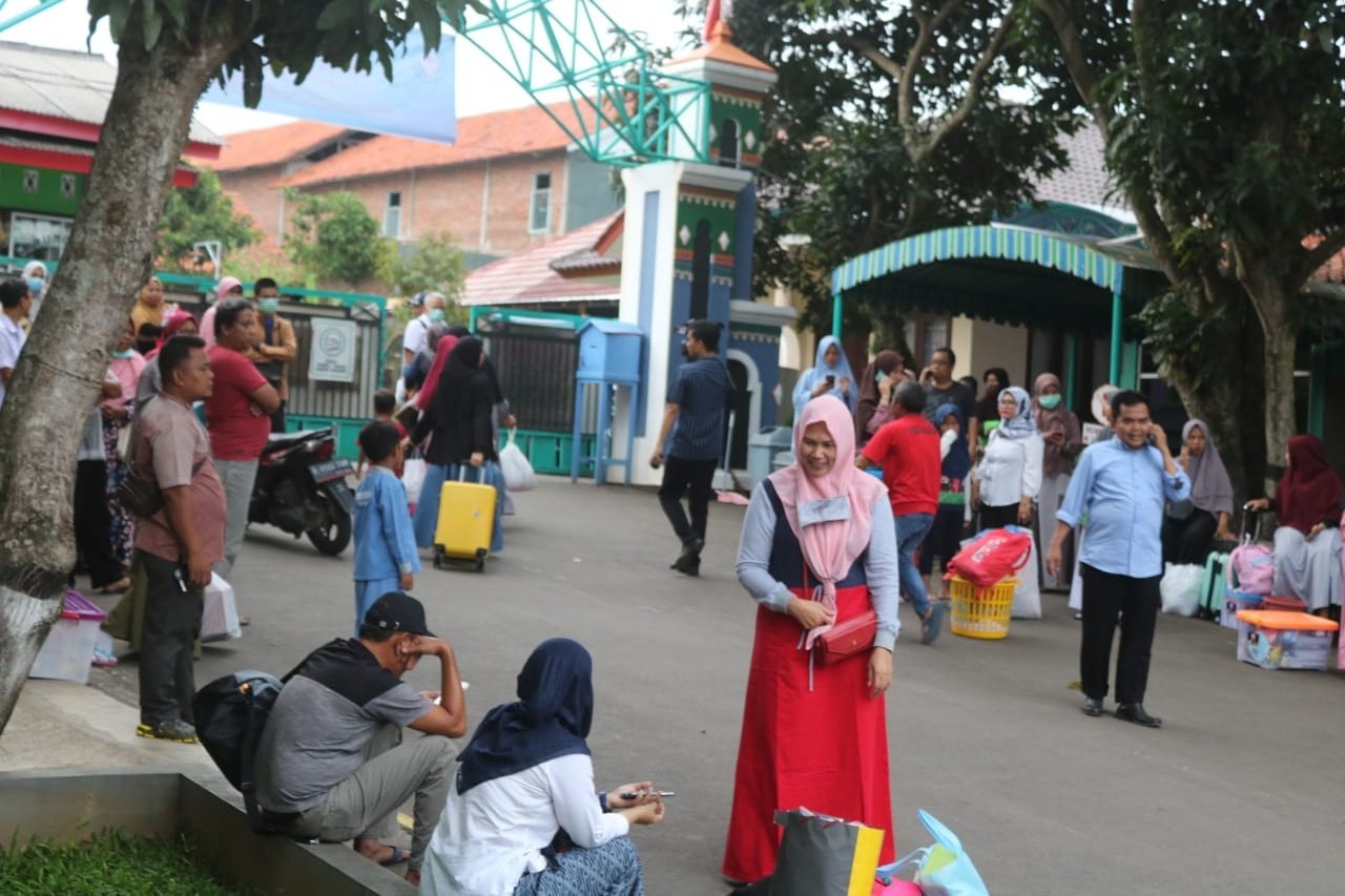 Ribuan Santri Al-Multazam Dipulangkan, Proses KBM Gunakan Sistem Online