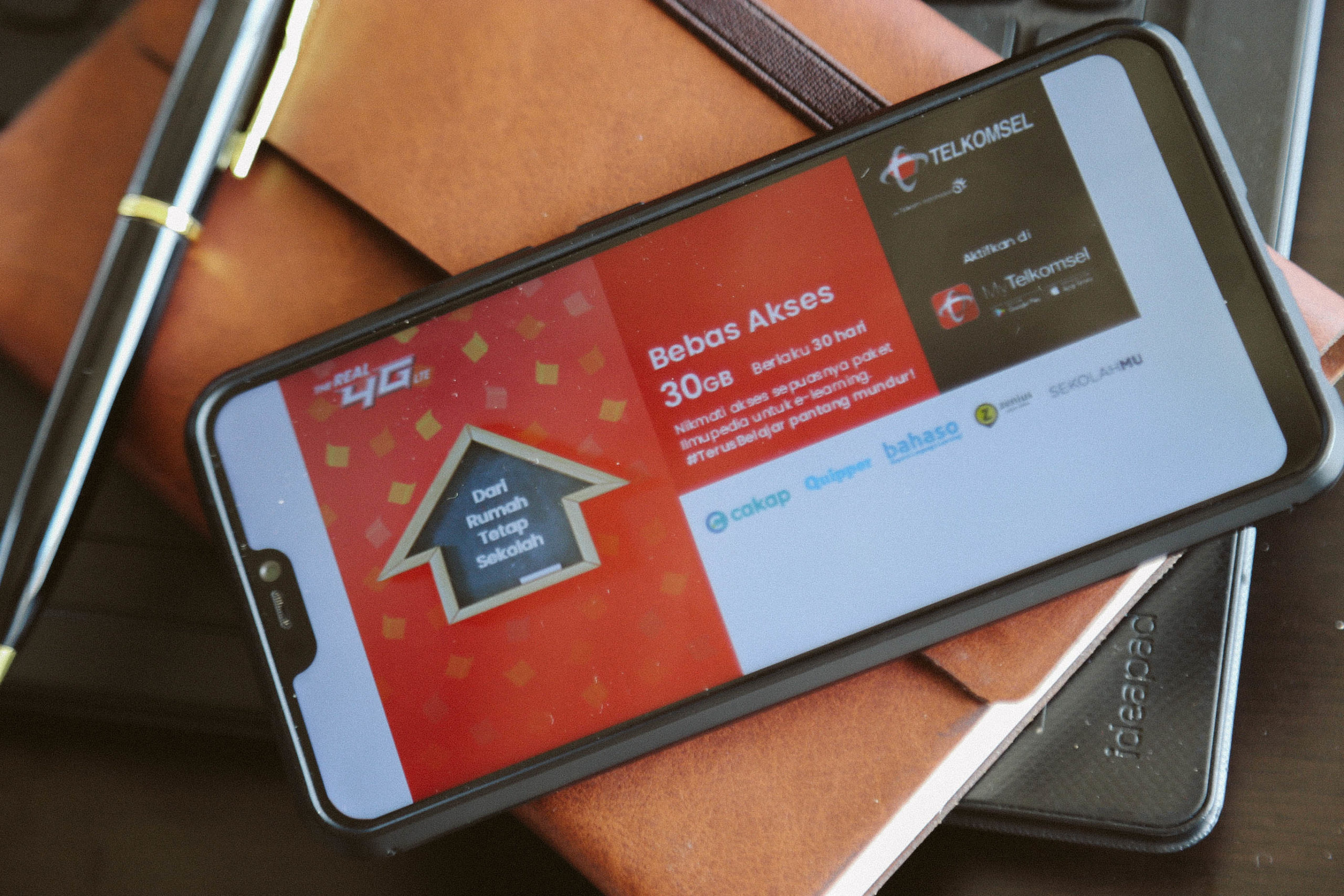 Telkomsel Bebaskan Akses Data Belajar Online