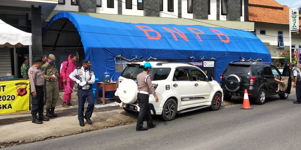 Masuk Majalengka, Kendaraan Diperiksa di Pos Check Point