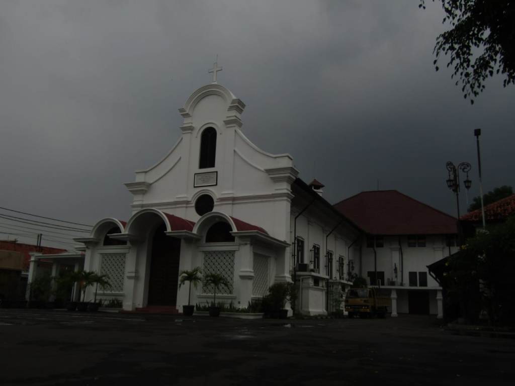 Paskah di Tengah Wabah, Gereja Santo Yusuf Ibadah Pekan Suci Gunakan Live Streaming