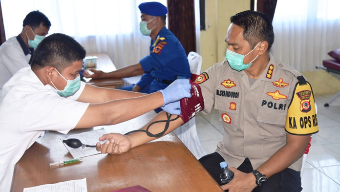 Bantu PMI, Polres Cirebon Turunkan 236 Personel untuk Donor Darah