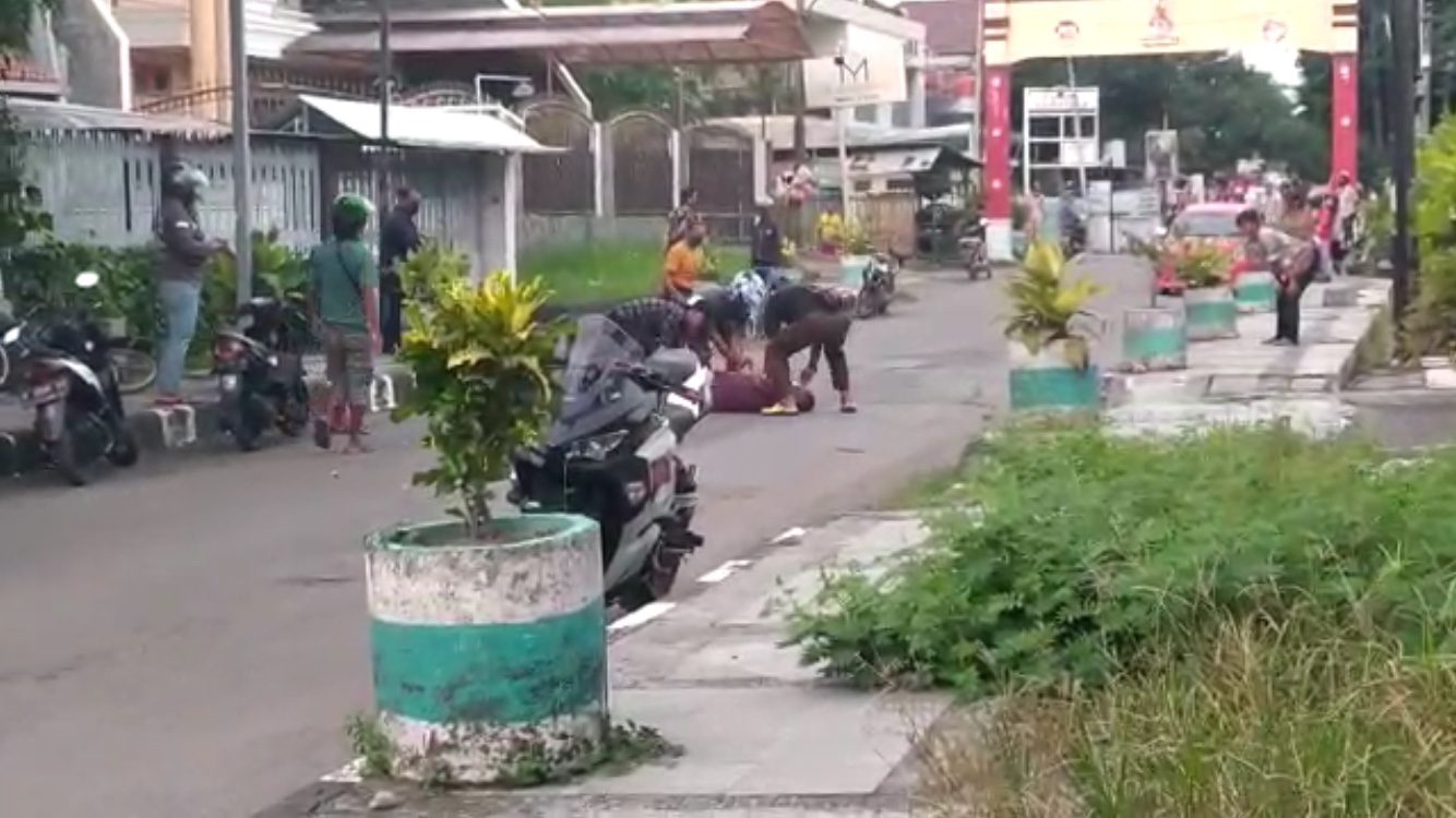 Pesepeda Jadi Korban Tabrak Lari di Jl Garuda, Videonya Viral