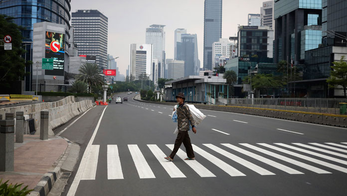 Jakarta Mulai Berlakukan PSBB, Jumlah Penumpang Kendaraan Diatur