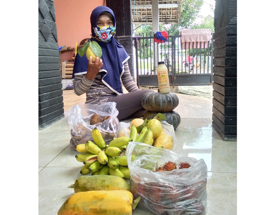 Pedagang Buah Online Banjir Order