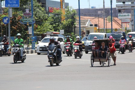 Disiplin Physical Distancing, Peningkatan Aktivitas Masyarakat karena Menjelang Ramadan