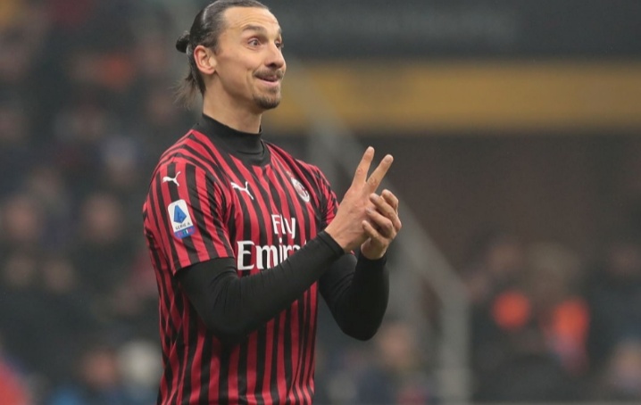 Ibrahimovic Merumput di Swedia