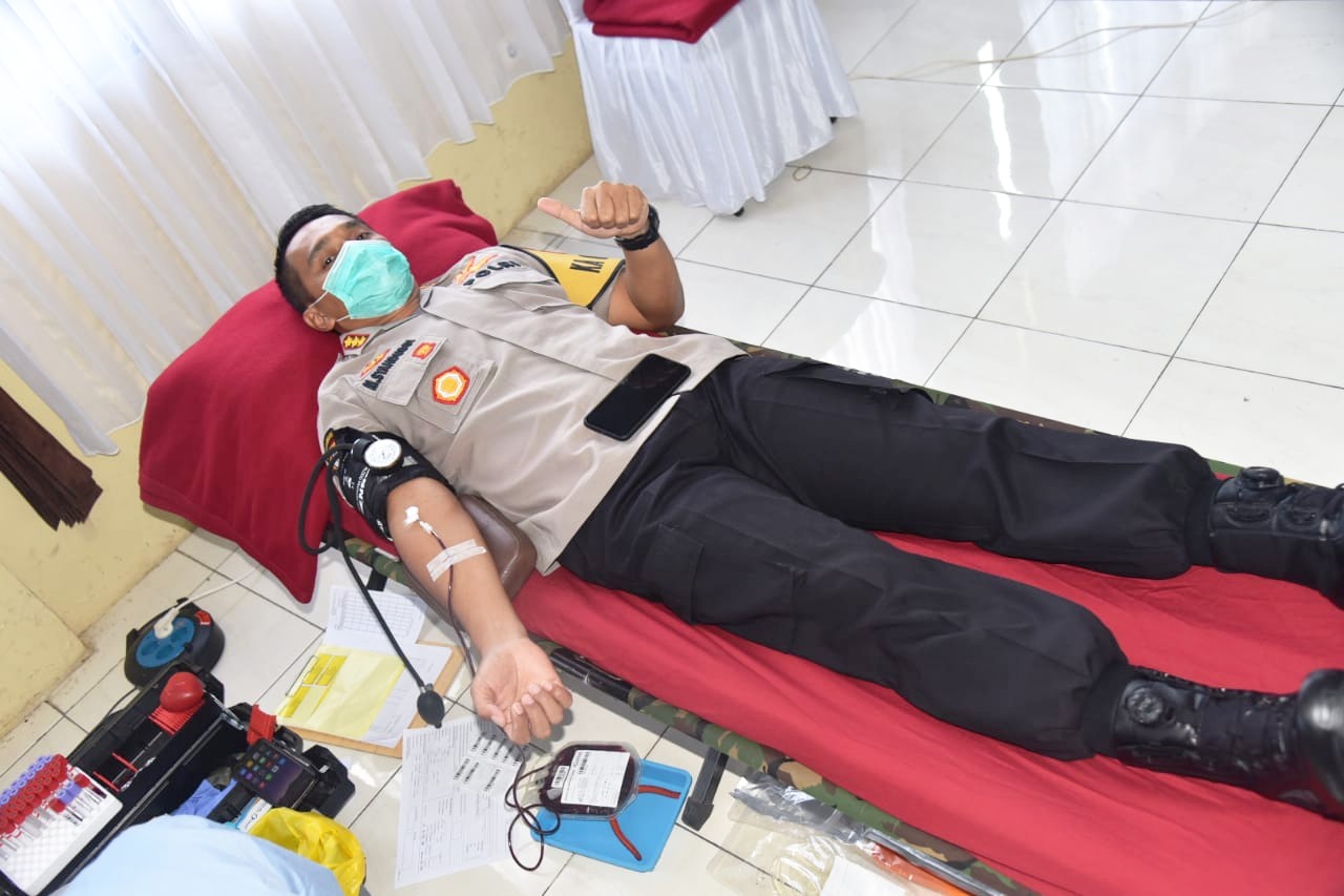 Polresta Cirebon Gelar Donor Darah Bantu Stok Darah PMI yang Habis