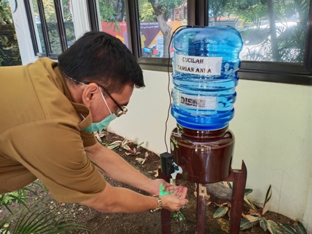 Cuci Tangan Tak Perlu Sentuh Kran, Hindari Penularan Virus