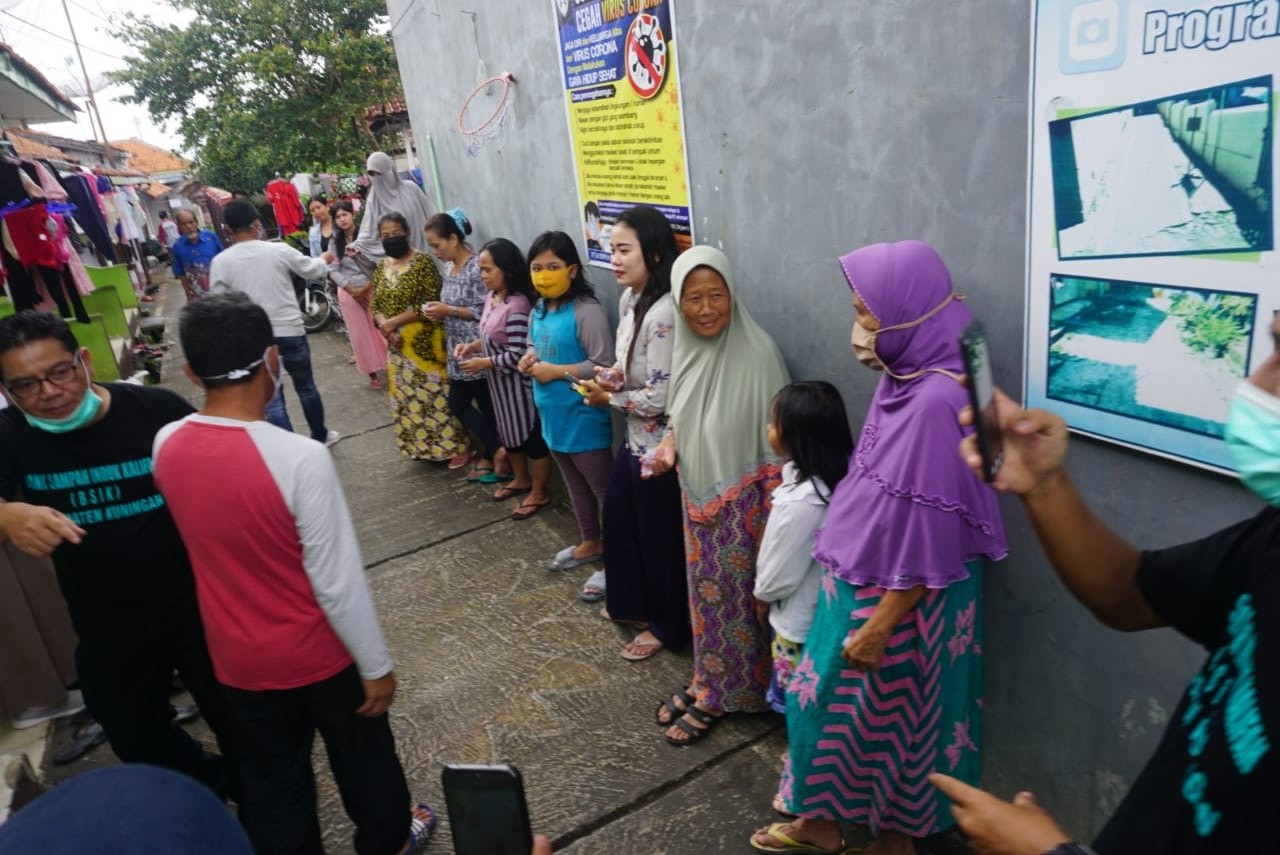 Tangkal Covid 19, Bank Sampah Baksos di Purwawinangun