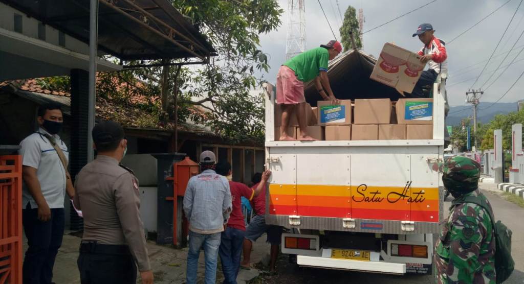 Polisi Kawal Penyaluran Bantuan Sosial