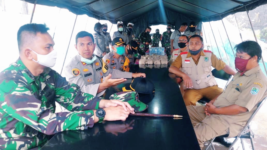 TNI-Polri Buka Dapur Umum