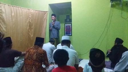 Jamaah Tarawih Doakan Tenaga Medis