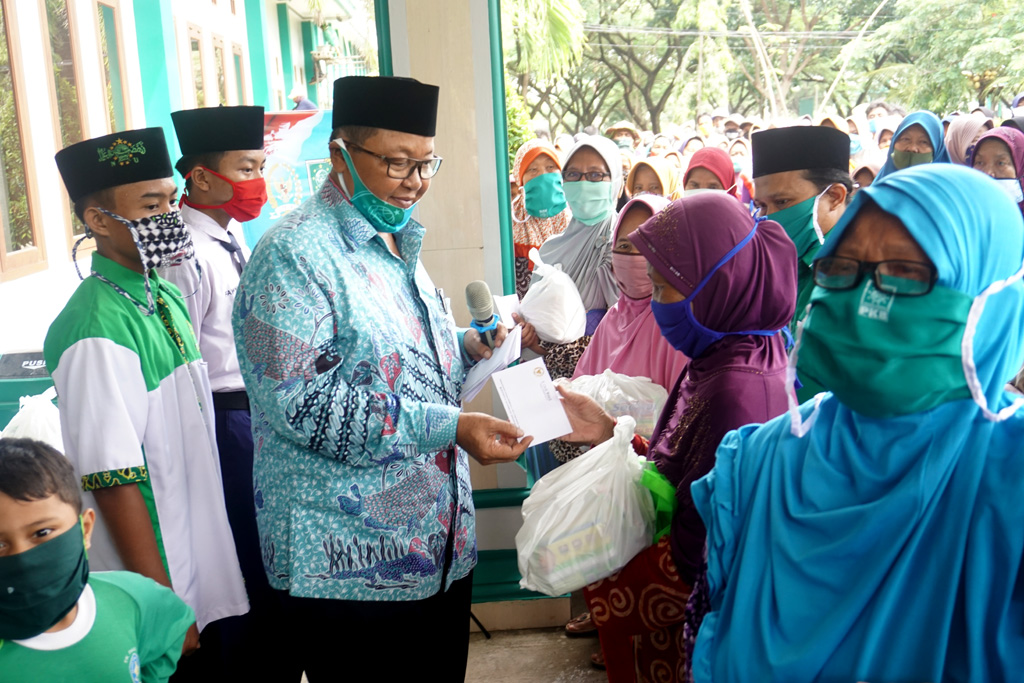 Dedi Wahidi Keluarkan Zakat Fitrah Lebih Awal