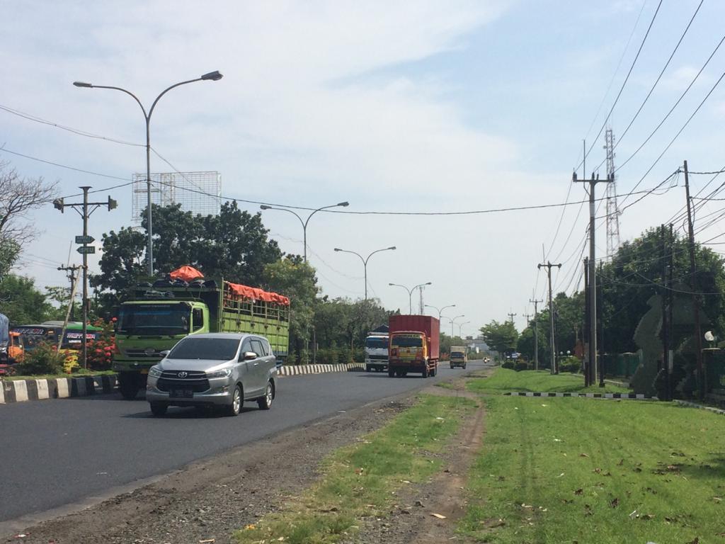 PSBB Hari Pertama, Lalu Lintas Masih Ramai