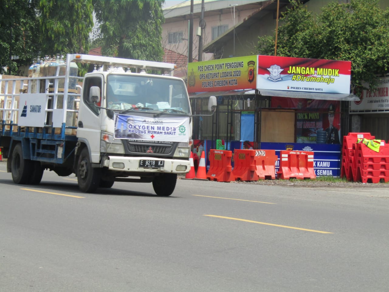 Hari Pertama PSBB, Lalu Lintas di Check Point Penggung Lengang