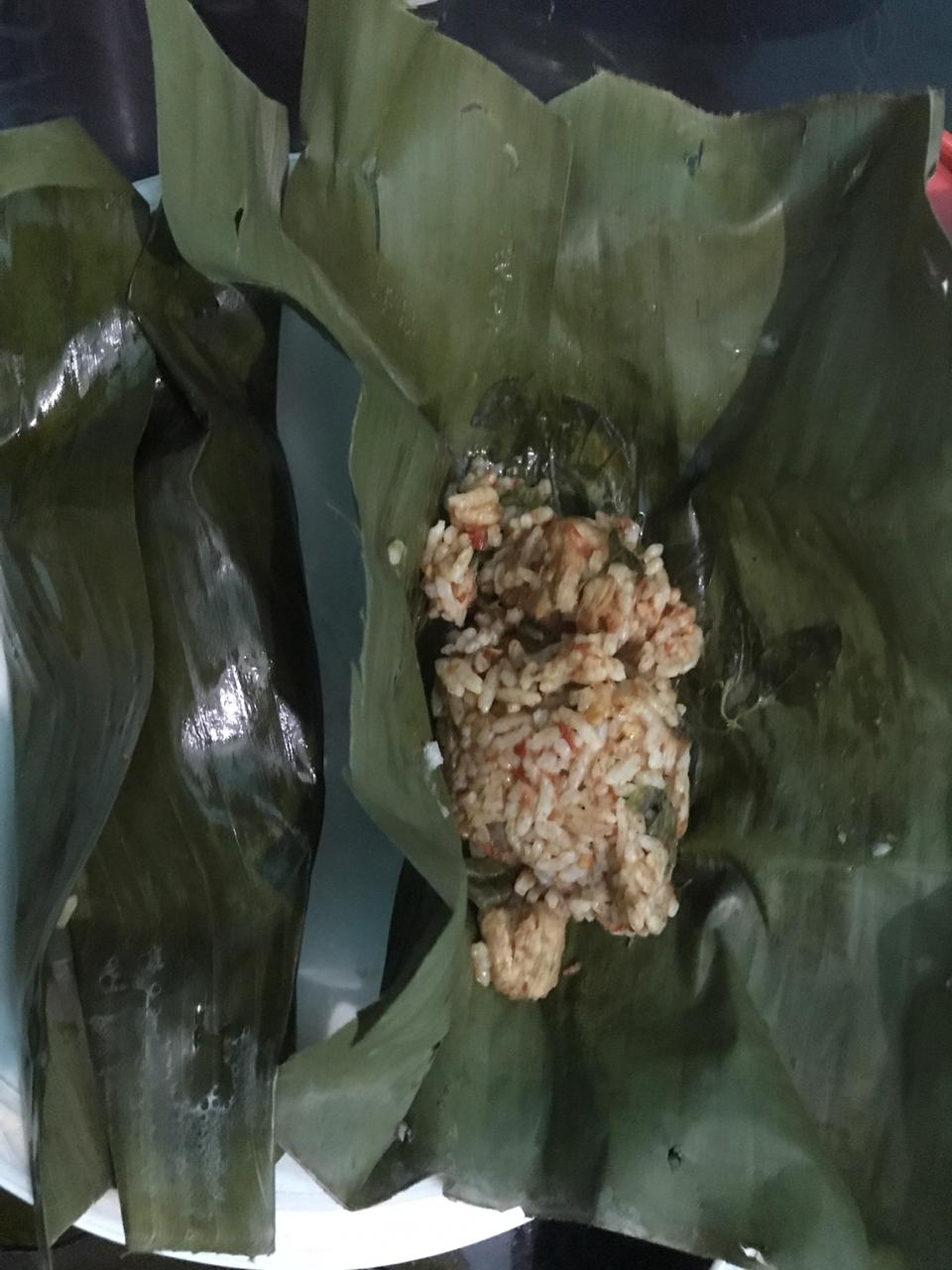 Pepes Nasi Bakar Isi Ayam, Sajian Nikmat saat Sahur