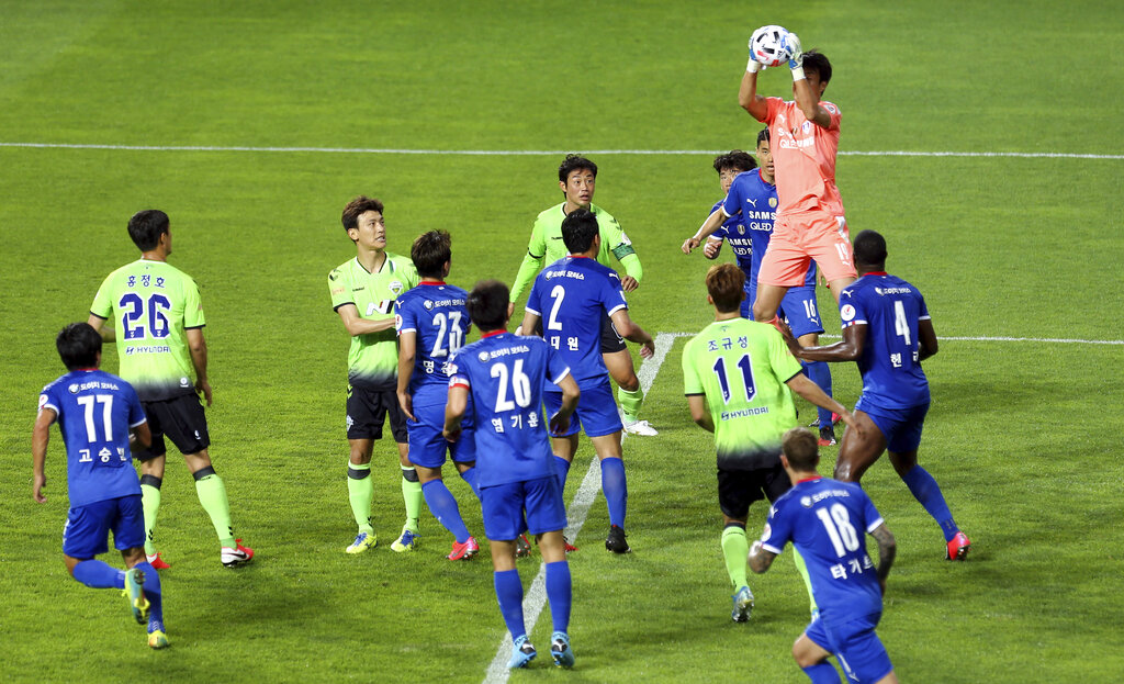 Liga Korea Selatan Dimulai Lagi, Pemain Dilarang Ngobrol di Lapangan