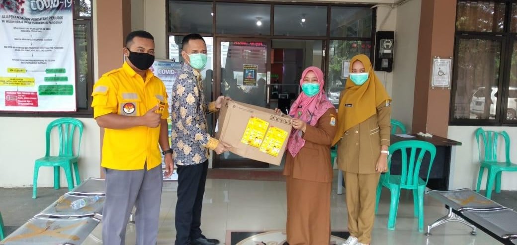 Fraksi PG DPRD Kabupaten Cirebon Bagikan Ribuan Takjil