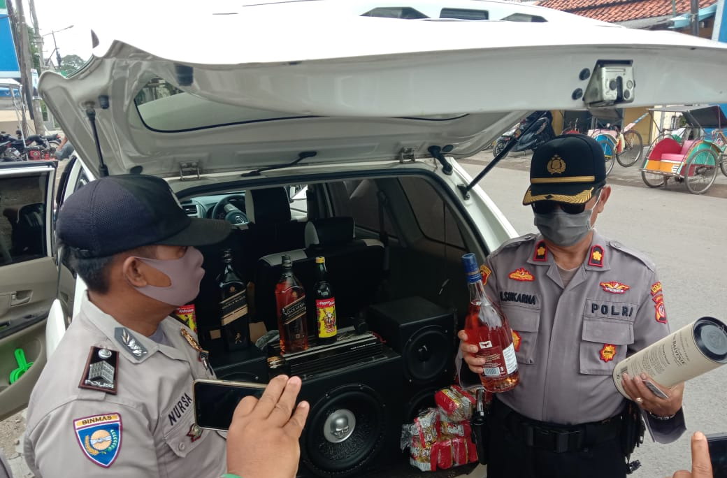 Mobil Miras Terjaring di Check Point