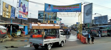 Cegah Covid-19, Check Point Indramayu Dilengkapi Gerbang Disinfektan Otomatis