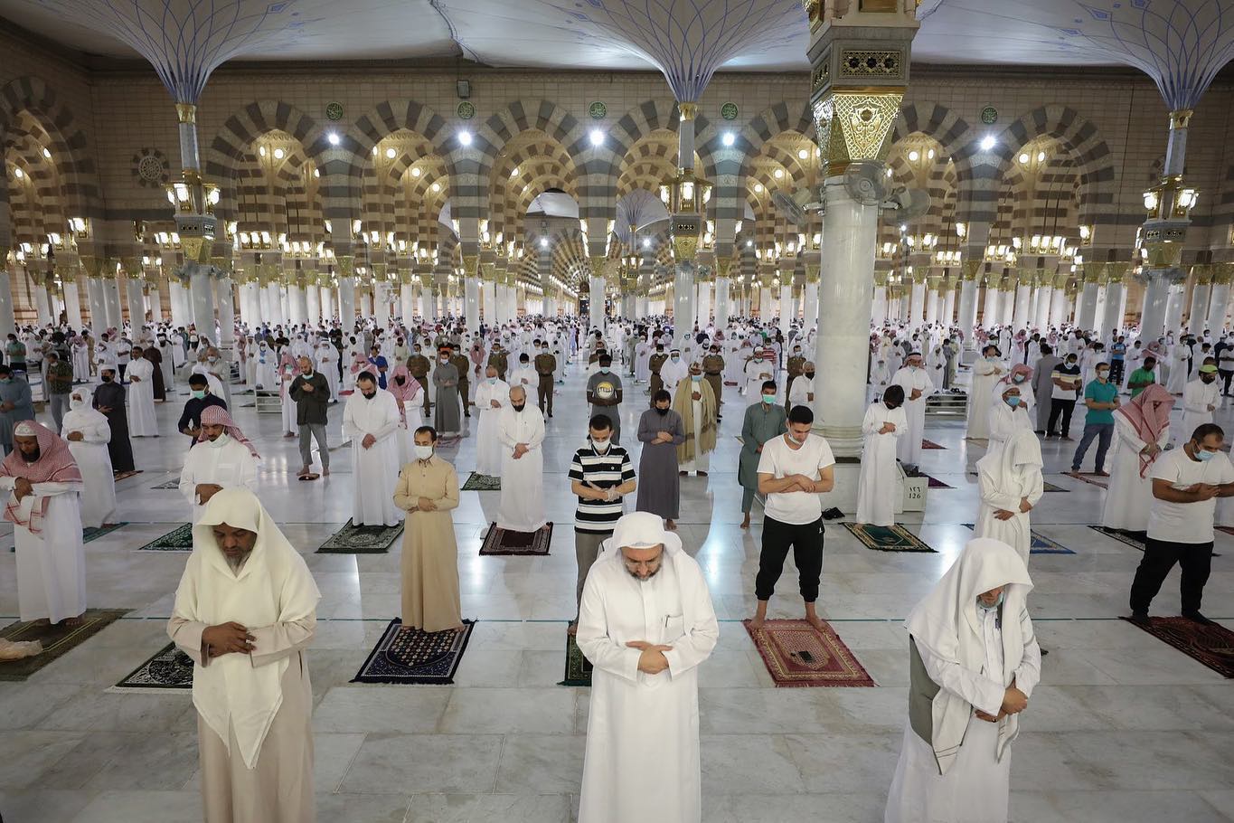 Tadi Subuh Masjid Nabawi Kembali Dibuka untuk Umum