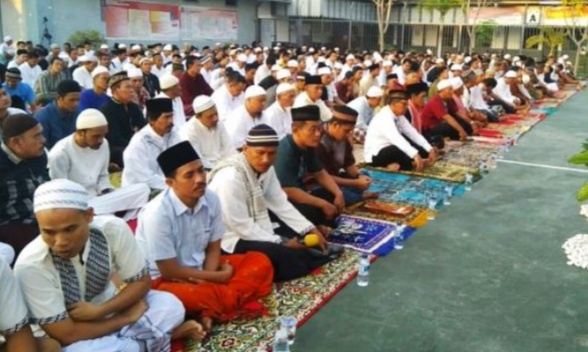 Begini Bacaan Niat Salat Idul Fitri Jamaah Maupun Sendirian, Hukum dan Tata Caranya