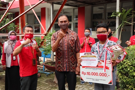 Telkom Cirebon Serahkan Penghargaan KIGP