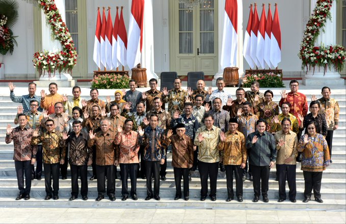 Jika Ingin New Normal Berjalan, Jokowi Diminta Reshufle 11 Menteri Ini