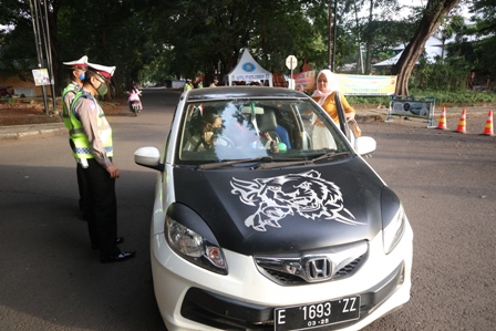 Penerapan PSBB Berjalan, Aturan Berkendara Belum Ditaati