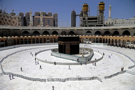 Biro Travel Haji dan Umrah Pilih Tunda Keberangkatan