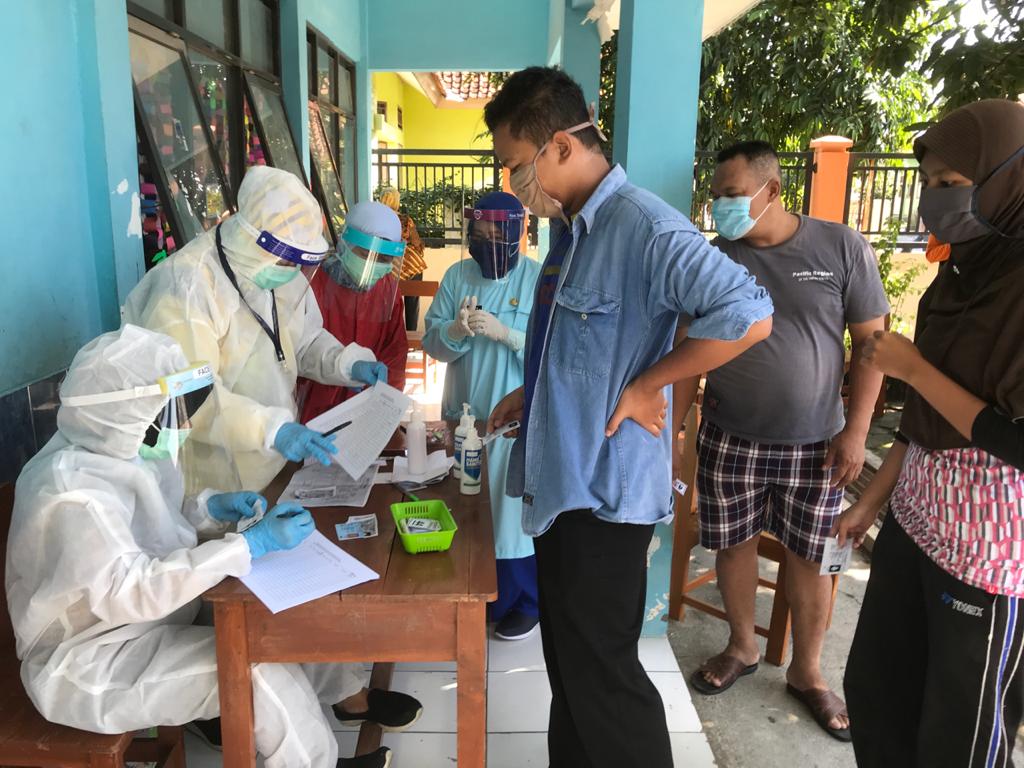 Alhamdulillah, 4 Warga yang Reaktif di Pesisir Kota Cirebon, Negatif setelah Swab