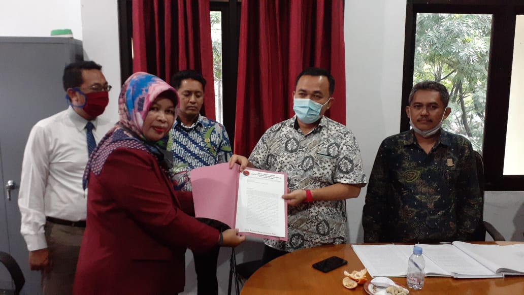 DPC PDIP Kabupaten Cirebon Laporkan Ketua DPRD ke Badan Kehormatan dan Polisi